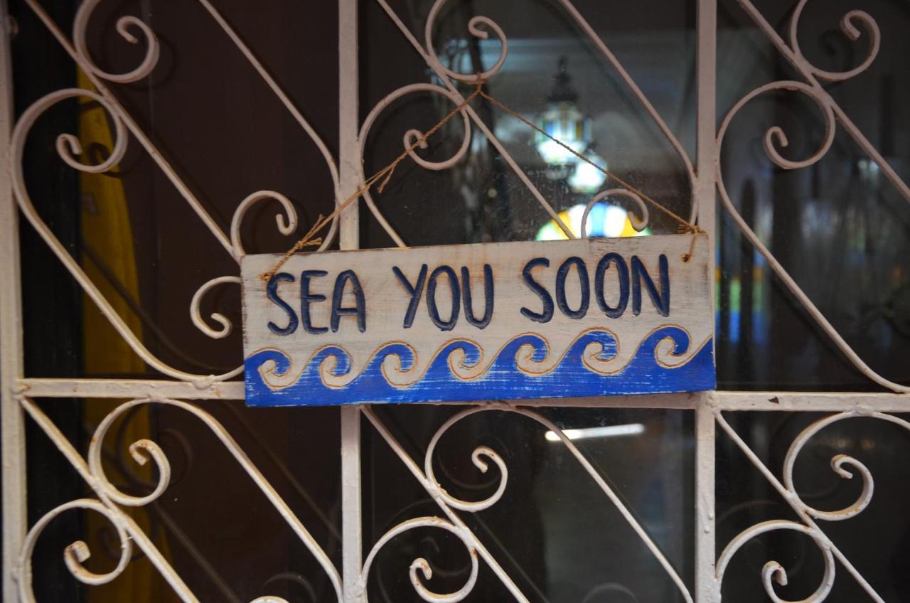 Arima Surf House Hostel Tamraght Ngoại thất bức ảnh